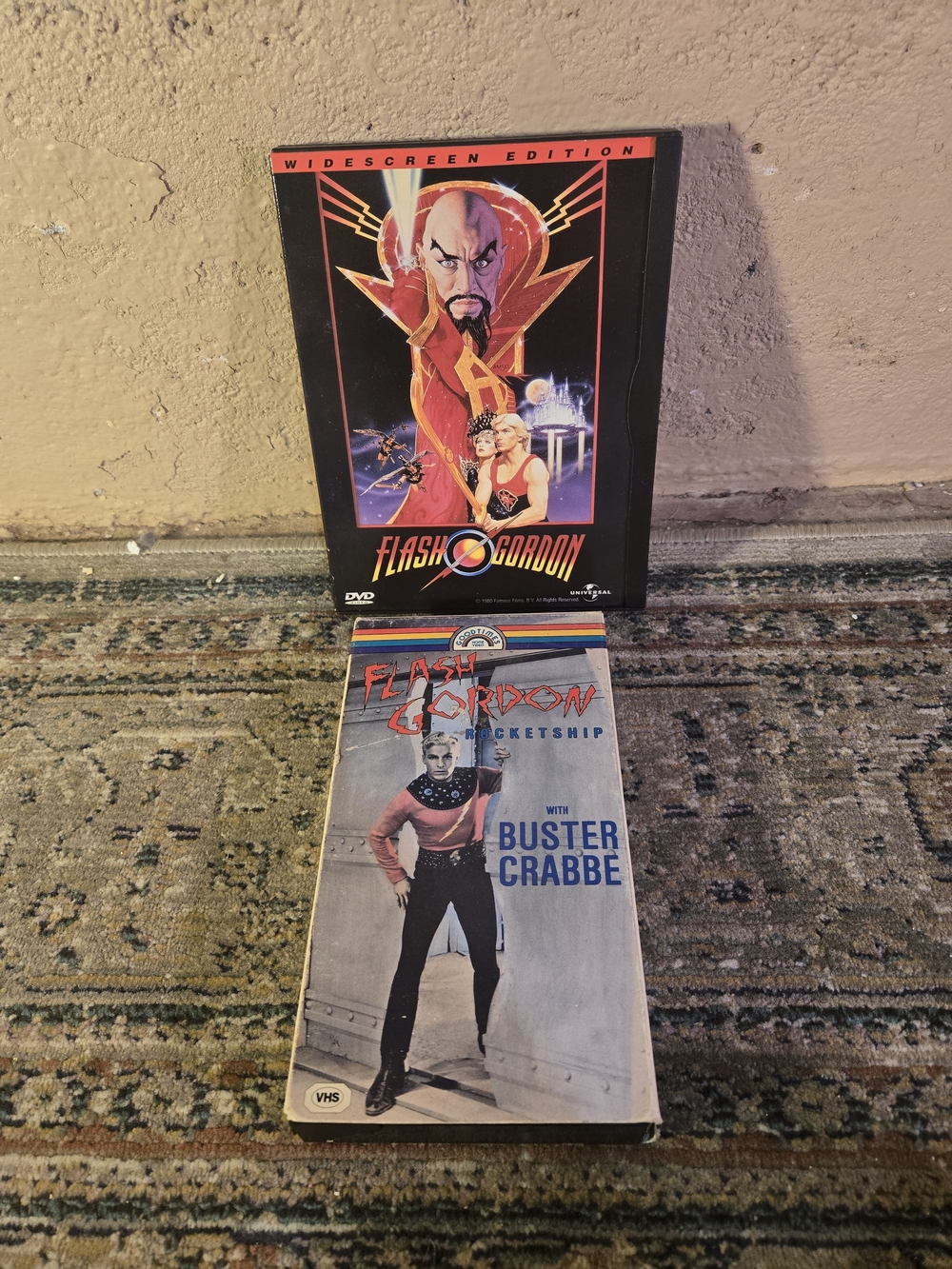 Lot Of 2 Flash Gordon: Flash Gordon (DVD) & Flash Gordon Rocketship (1938, VHS)